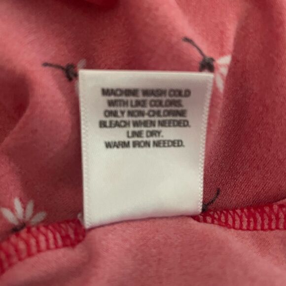 ROZ & ALI Red w/tiny Flowers, Asymmetrical Hem , WOW Sleeves, Top/ Blouse SZ 2X - Picture 6 of 7